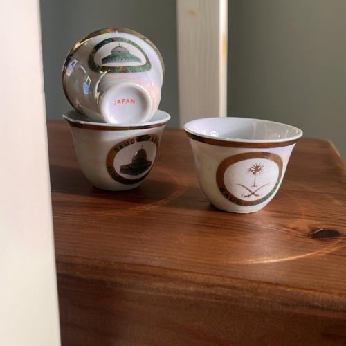 فنجال نمط بريق اللؤلؤ - صناعة يابانية فنتج اصدار ا...