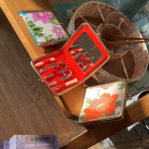 شنطة العناية بالاظافر