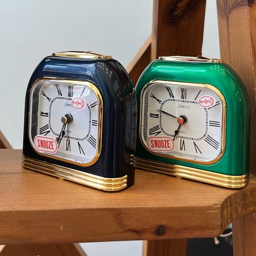 ساعة ومنبّه صناعة تايوانية فنتج