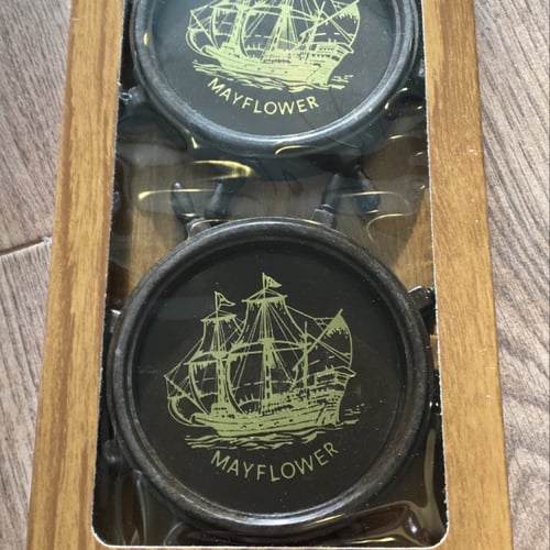 قاعدة اكواب وكاسات من البلاستيك | صناعة هونغ كونغ