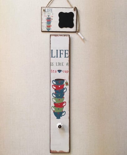 علّاق خشبي شابي شيك