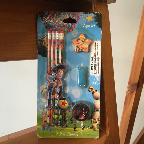 ادوات الكتابة - حكاية لعبة