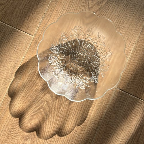 صحن زجاجي ، فنتج أنيق