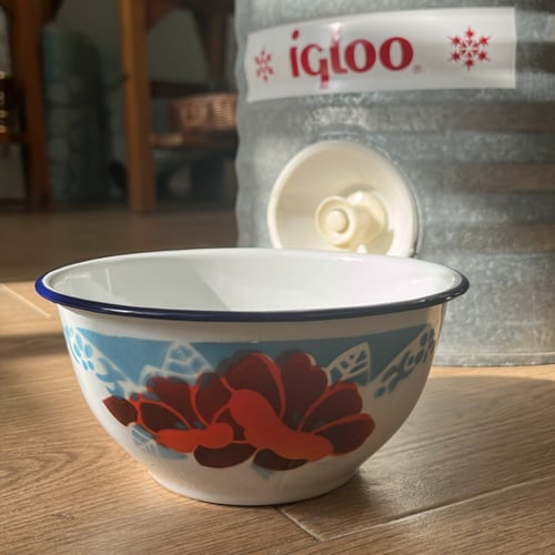 طاسة اصدار قديم مخزّن