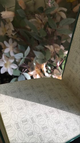 دفتر - اوتجراف - صناعة لبنانية