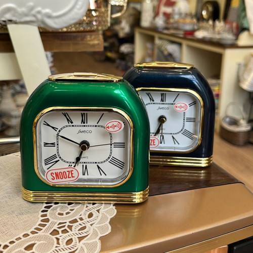 ساعة ومنبّه صناعة تايوانية فنتج