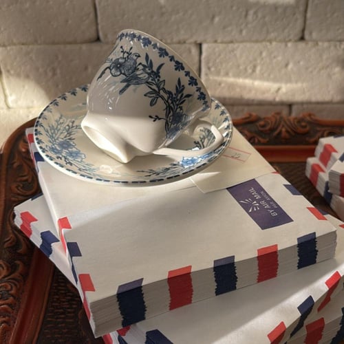 فنجان قهوة بورسلين من مجموعة "بلو بلانك" (Bleu Bla...