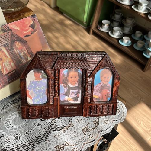 Vintage wooden frame "3 photos"