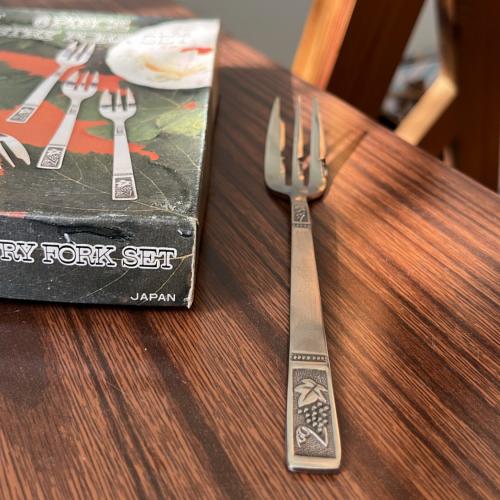 طقم شوك 6 قطع | صناعة يابانية فنتج نمط عنقود العنب