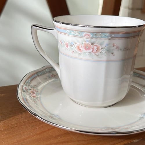 كوب فنتج من روائع ماركة نوريتاكي الشركة اليابانية...