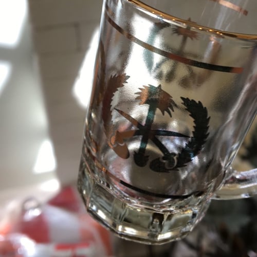 بيالات فنتج صناعة كورية - شعار سيفين ونخلة