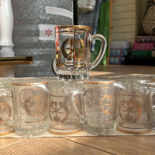 بيالات فنتج شعار ( سيفين ونخلة )