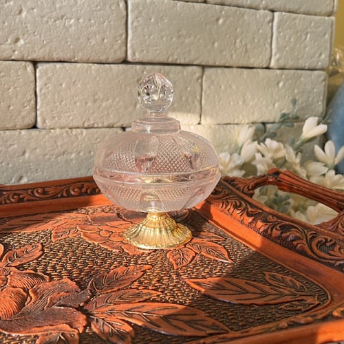 كريستال أصلي ، و اصدار عتيق بقاعدة من النحاس ، صنا...