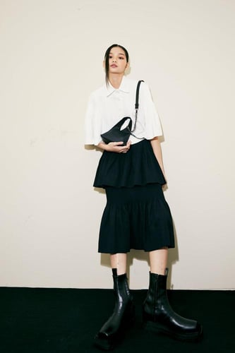 هوبو بيتيت بيزك أسود /ريبليت - repleat bag