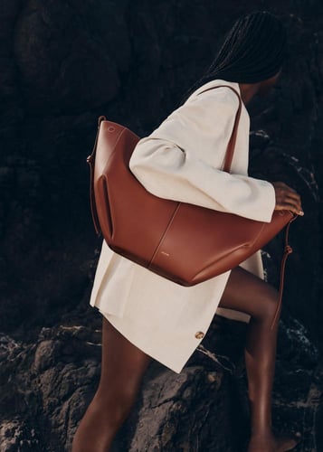 حقيبة بولين باريس المقاس الكبير