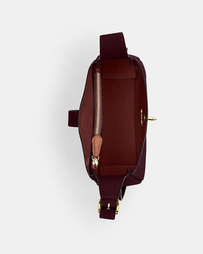 حقيبة هادلي كروس بودي صغيرة/ براند كوتش