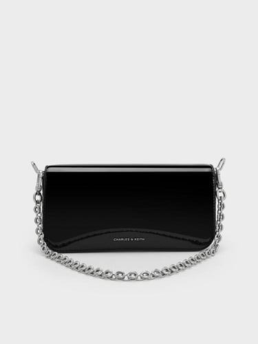 حقيبة كتف بمقبض سلسلة لامعة - لون أسود