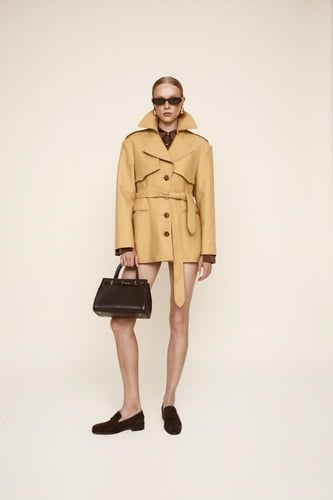 حقيبة كتب جلدية بلون الشوكولاتة 25