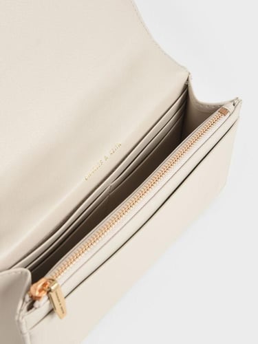 محفظة طويلة مبطنة بمقبض سلسلة من بافوتو - كريمي