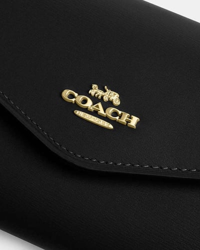 محفظة كلير بسلسلة / براند كوتش