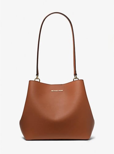 حقيبة كتف متوسطة الحجم من برات