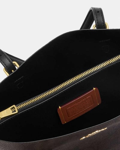 حقيبة مولي 25 من القماش المميز