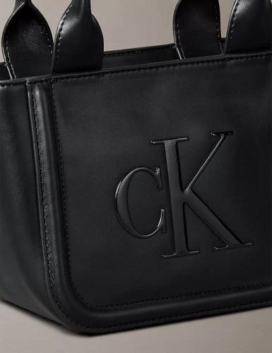 حقيبة توت صغيرة / براند كالفن كلاين