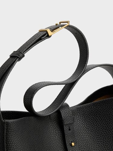 حقيبة هوبو بيريل / براند تشارلز اند كيث