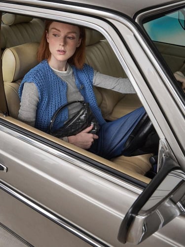 حقيبة كتف منسوجة من إيفيت - لون أسود