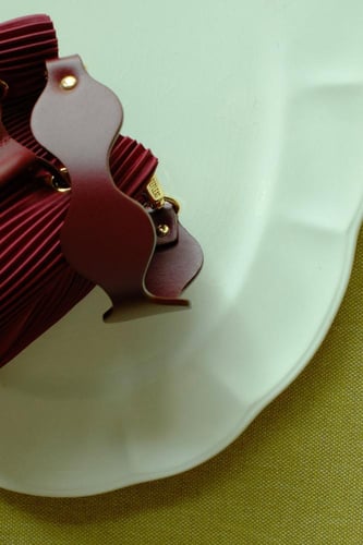 دلو مانغوستين صغير