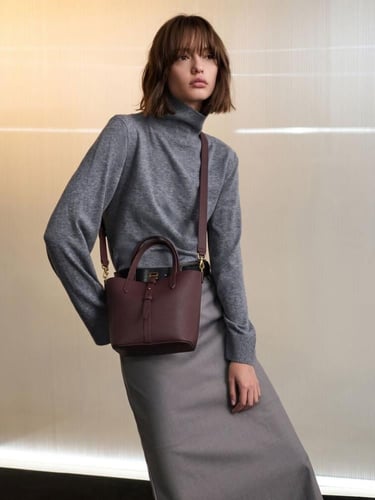 حقيبة دلو بحزام ومقبض مزدوج من جلد بيريل