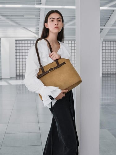 حقيبة فيكتوريا / براند تشارلز اند كيث