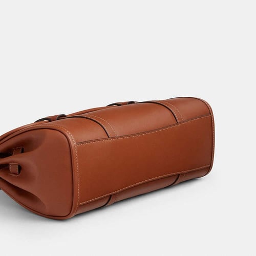 حقيبة بريدجيت الكتفية ذات الغطاء