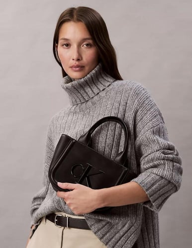 حقيبة توت صغيرة / براند كالفن كلاين