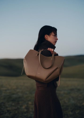 حقيبة بولين باريس المقاس الكبير