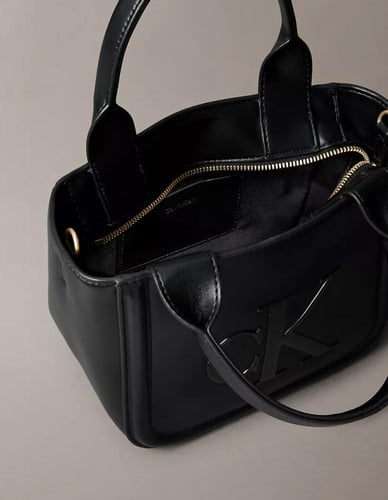 حقيبة توت صغيرة / براند كالفن كلاين