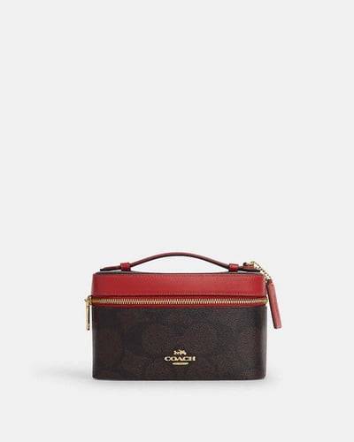 حقيبة مستحضرات التجميل/ براند كوتش