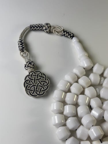 مسباح بكلايت شبيه فضة طرابزونية - ابيض برميلي