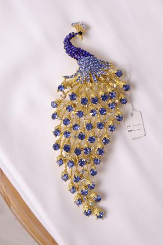 Blue crystal peacock brooch