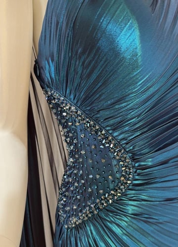 فستان شيفون بيليسه طويل أزرق بأكمام طويلة واسعة