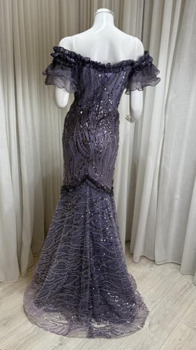 فستان تل موف ماكسي مطرز باكمام off shoulder وقصة ا...