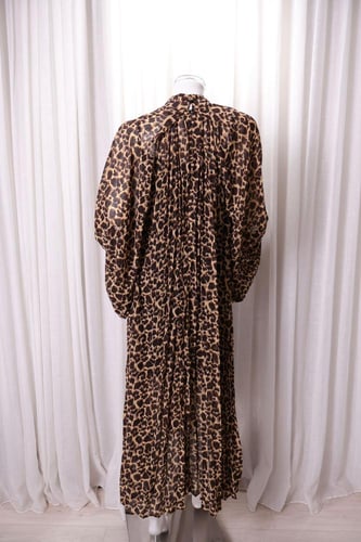 فستان شيفون نمري ميدي بكسرات وربطة عنق