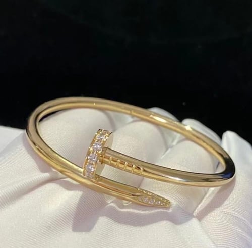 أسوارة المسمار عريضه