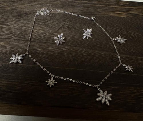 شوكر apm نجوم مع حلق