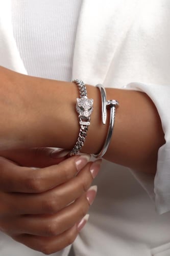 أسوارة المسمار عريضه