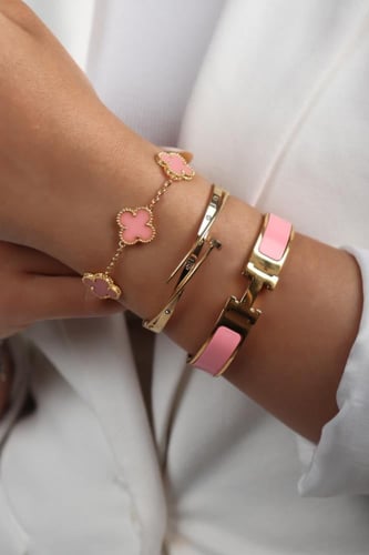 أساور فان كليف خمس وردات