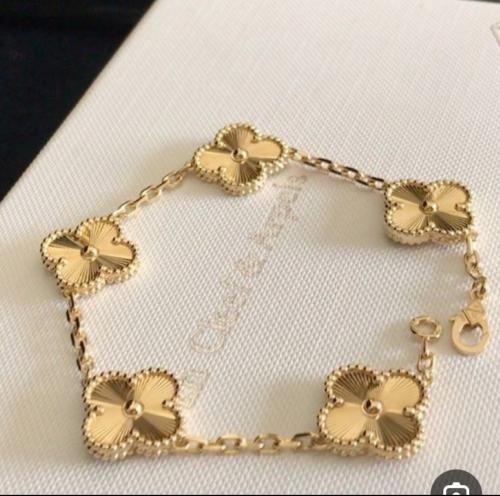 أسوارة فانكليف ذهبي خمس وردات عادي