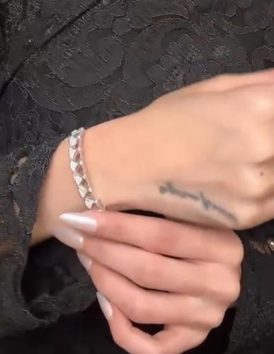 أسوارة بولغاري مع خاتم بلونين