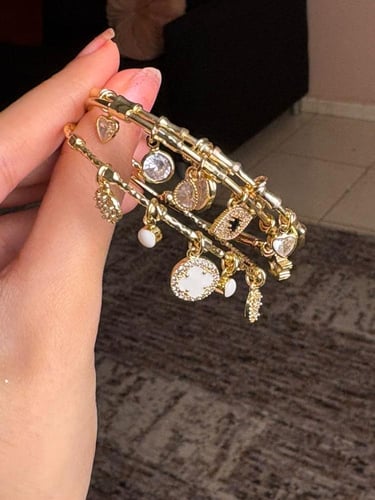 مجموعة أساور تشارمز