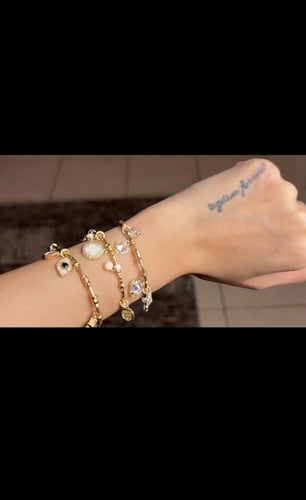 مجموعة أساور تشارمز